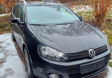 VW Golf 204.000 km 4.800 &euro; St. Egidien 09356