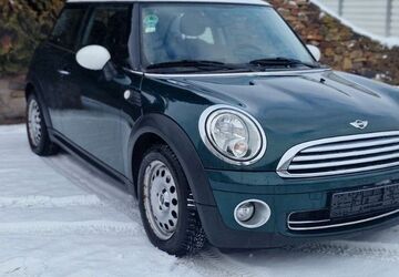 Mini Cooper 97.609 km 5.399 &euro; Siebenlehn Großschirma 09603