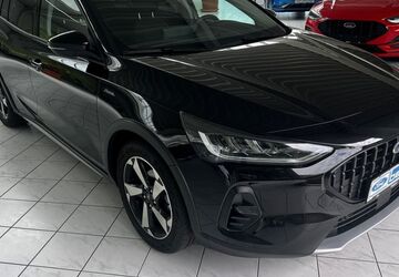 Ford Focus 13.675 km 25.590 &euro; Glauchau 08371