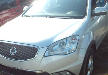 SsangYong Korando 172.000 km 4.800 &euro; Limbach-Oberfrohna 09212