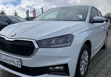 Skoda Fabia 14.844 km 15.890 &euro; Thermalbad Wiesenbad OT Schönfeld 09488