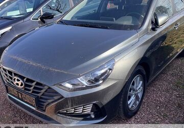 Hyundai i30 61.050 km 14.899 &euro; Oberlungwitz 09353