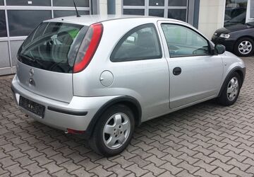 Opel Corsa 68.600 km 2.750 &euro; Chemnitz OT Wittgensdorf 09228