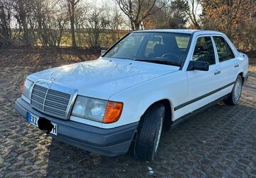 Mercedes-Benz 200 282.000 km 4.000 &euro; Drebach 09430