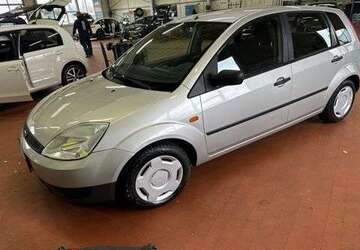 Ford Fiesta 87.326 km 3.900 &euro; Chemnitz 09111