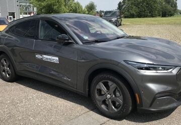 Ford Mustang Mach-E 26.000 km 31.990 &euro; Glauchau 08371