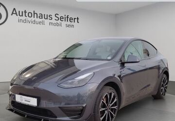 Tesla Model Y 45.550 km 33.900 &euro; Annaberg-Buchholz 09456