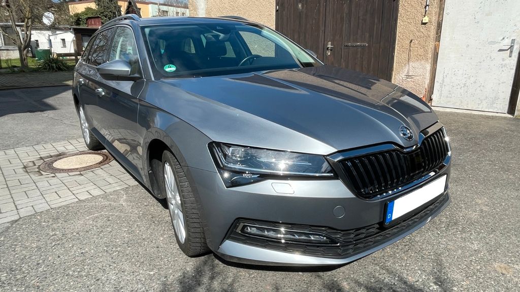 Skoda Superb 93.200 km 22.490 &euro; Chemnitz 09117