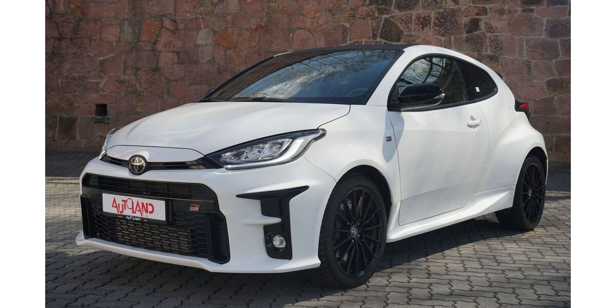 Toyota Yaris 68.597 km 33.950 &euro; Chemnitz 09113