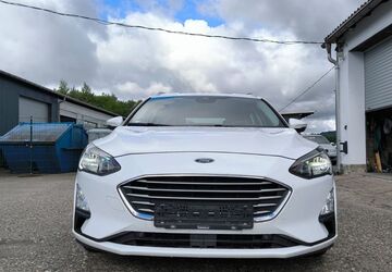 Ford Focus 100.000 km 9.499 &euro; Chemnitz 09120