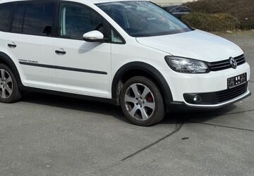 VW Touran 129.000 km 8.999 &euro; Chemnitz 09119
