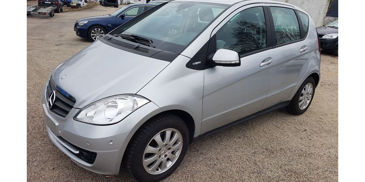 Mercedes-Benz A 160 124.040 km 3.000 &euro; Chemnitz 09125
