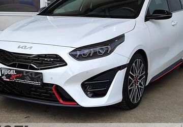 Kia pro ceed / ProCeed 32.730 km 27.869 &euro; Oberlungwitz 09353