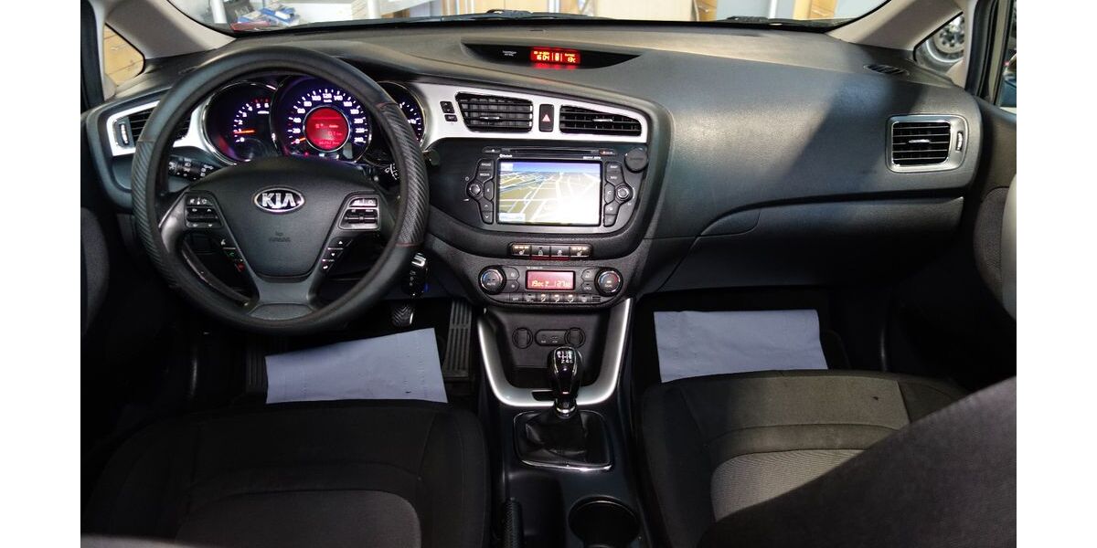 Kia ceed Sportswagon 340.000 km 4.099 &euro; Chemnitz 09120