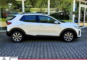 Kia Stonic 16.440 km 17.990 &euro; Chemnitz 09116