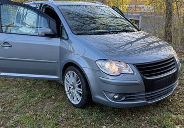 VW Touran 162.892 km 4.500 &euro; Chemnitz 09122