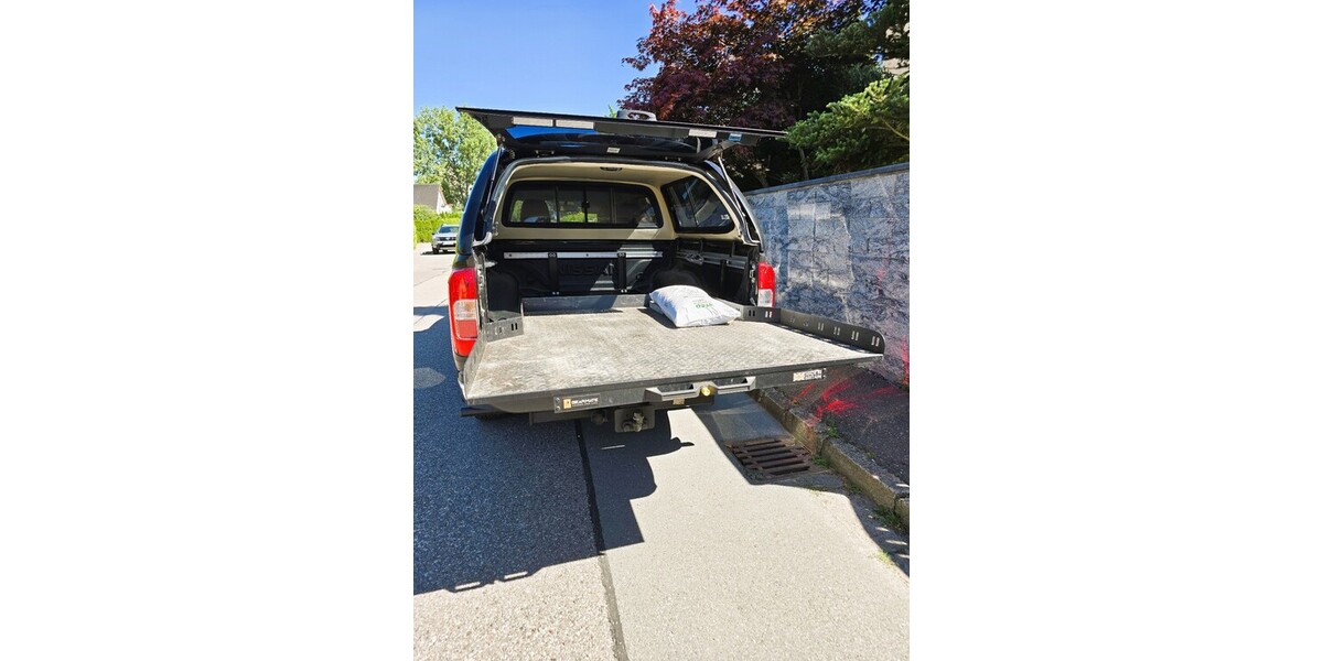 Nissan Navara 40.000 km 33.900 &euro; Limbach-Oberfrohna 09212