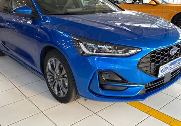 Ford Focus 7.500 km 27.999 &euro; Glauchau 08371