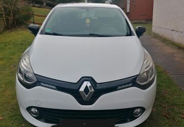 Renault Clio 139.000 km 5.200 &euro; Gelenau 09423