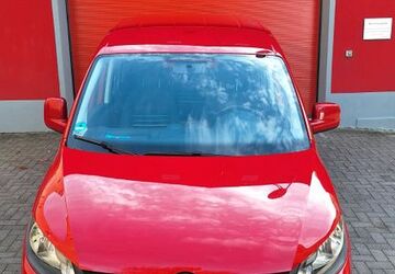 VW Caddy 147.000 km 10.900 &euro; Limbach-Oberfrohna 09212