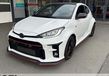 Toyota Yaris 12.800 km 33.899 &euro; Chemnitz 09125