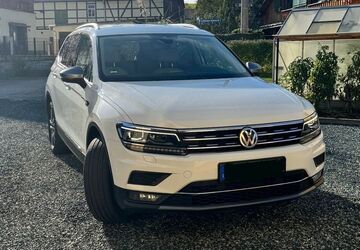 VW Tiguan Allspace 168.000 km 19.590 &euro; Mülsen 08132