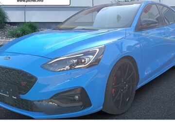 Ford Focus 30.051 km 29.900 &euro; Hartmannsdorf 09232