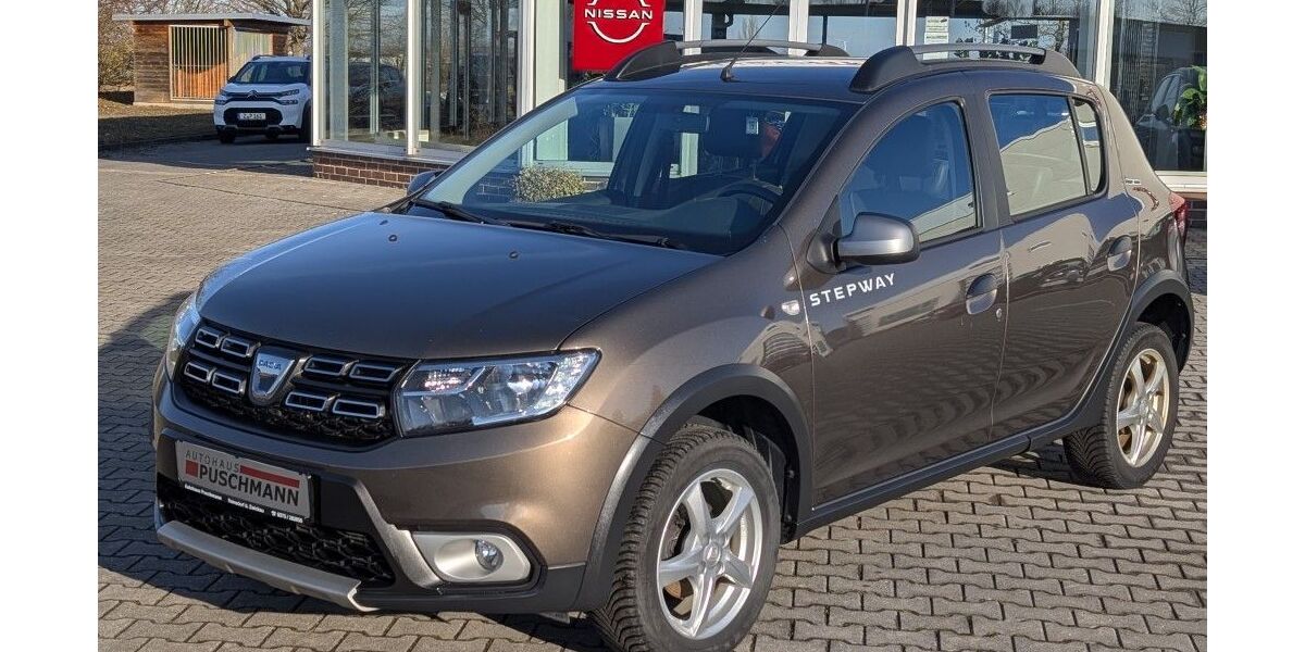 Dacia Sandero 109.454 km 8.490 &euro; Reinsdorf 08141