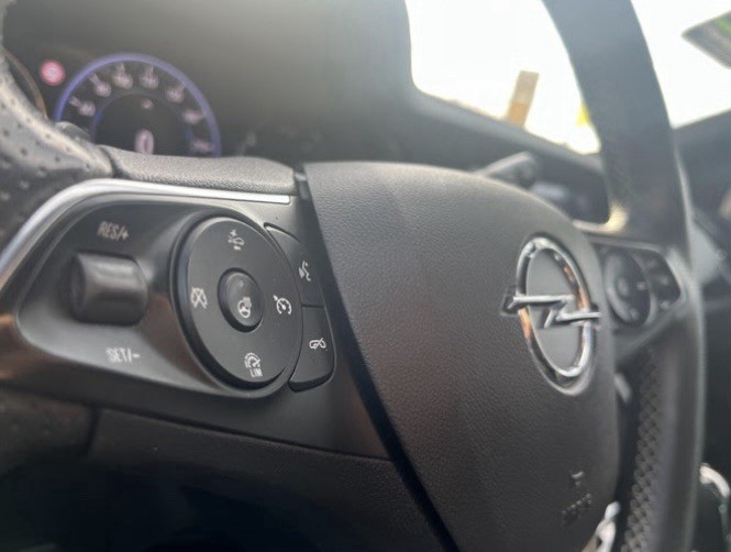 Opel Insignia Sports Tourer 95.500 km 16.499 &euro; Burgstädt 09217