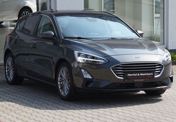 Ford Focus 70.000 km 13.390 &euro; Hainichen 09661