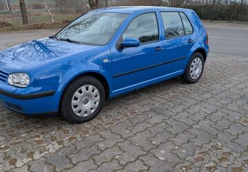 VW Golf 98.000 km 3.200 &euro; Chemnitz 09117