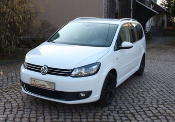 VW Touran 87.600 km 13.880 &euro; Hohenstein Ernstthal 09337