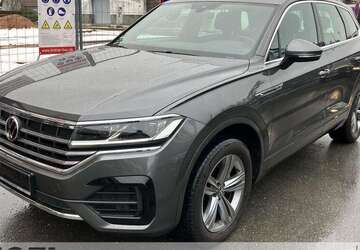 VW Touareg 41.780 km 46.999 &euro; Mittelbach 09224