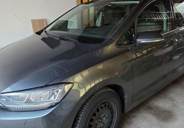VW Touran 76.500 km 18.900 &euro; Oberlungwitz 09353