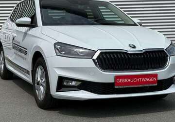 Skoda Fabia 10.000 km 18.190 &euro; Chemnitz 09126