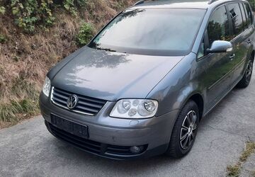 VW Touran 254.307 km 1.300 &euro; Mildenau 09456