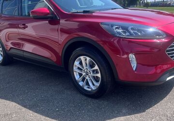 Ford Kuga 65.792 km 23.990 &euro; Glauchau 08371