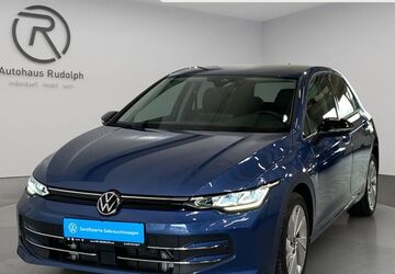 VW Golf 8.470 km 32.289 &euro; Oelsnitz/Erzgebirge 09376