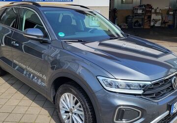 VW T-Roc 33.000 km 21.430 &euro; Lichtenstein 09350