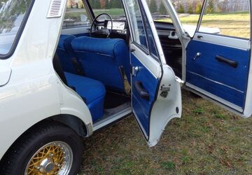 Wartburg 353 70.000 km 15.800 &euro; Lichtenau 09244