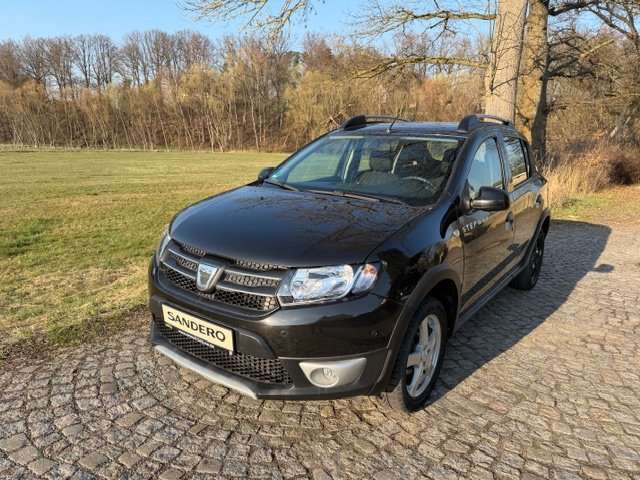 Dacia Sandero 75.219 km 7.890 &euro; Gersdorf 09355