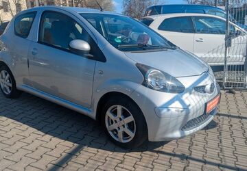 Toyota Aygo (X) 150.000 km 2.490 &euro; Chemnitz 09120