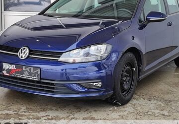 VW Golf 32.890 km 15.499 &euro; Oberlungwitz 09353