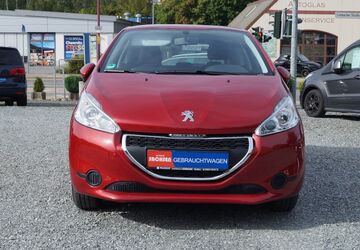 Peugeot 208 82.400 km 5.590 &euro; Chemnitz 09116