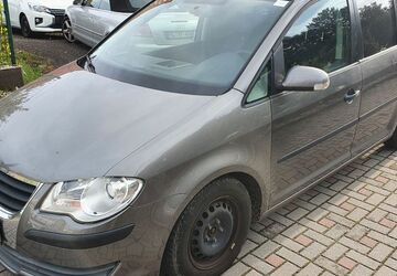 VW Touran 213.500 km 1.690 &euro; Chemnitz 09114