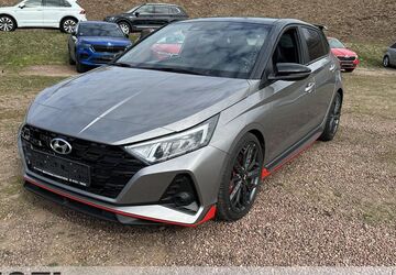 Hyundai i20 46.357 km 23.499 &euro; Chemnitz 09125