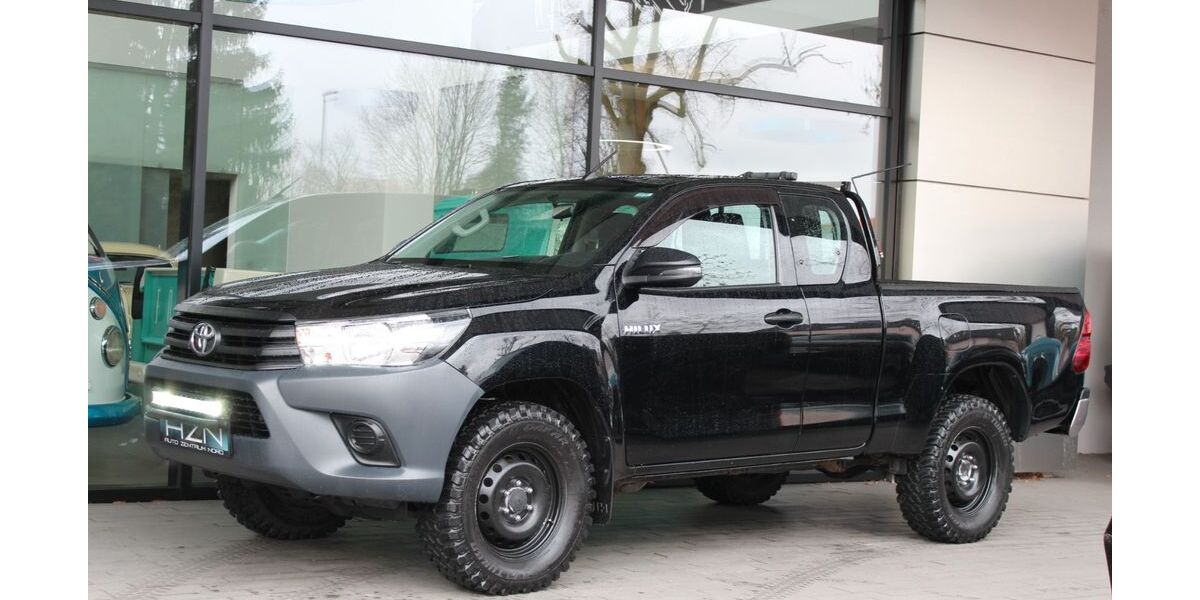 Toyota Hilux 98.000 km 29.995 &euro; Chemnitz 09114