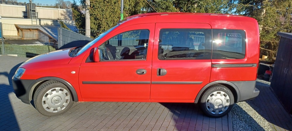 Opel Combo 68.000 km 4.500 &euro; Drebach 09430