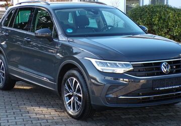 VW Tiguan 92.447 km 23.990 &euro; Gelenau 09423