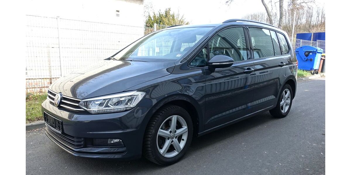 VW Touran 41.000 km 17.495 &euro; Chemnitz 09113
